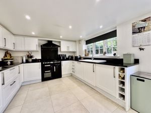 Photo 14- click for photo gallery